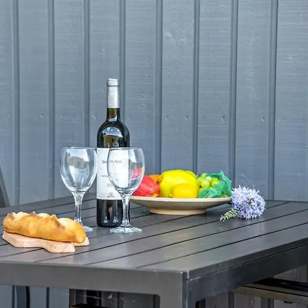 Apsolon - 150m From The Sea By Interhome Sjolund