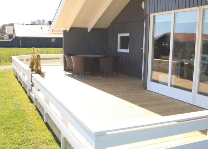 Apsolon - 150m From The Sea By Interhome Sjolund