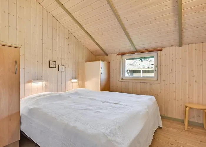 Apsolon - 150m From The Sea By Interhome Sjolund