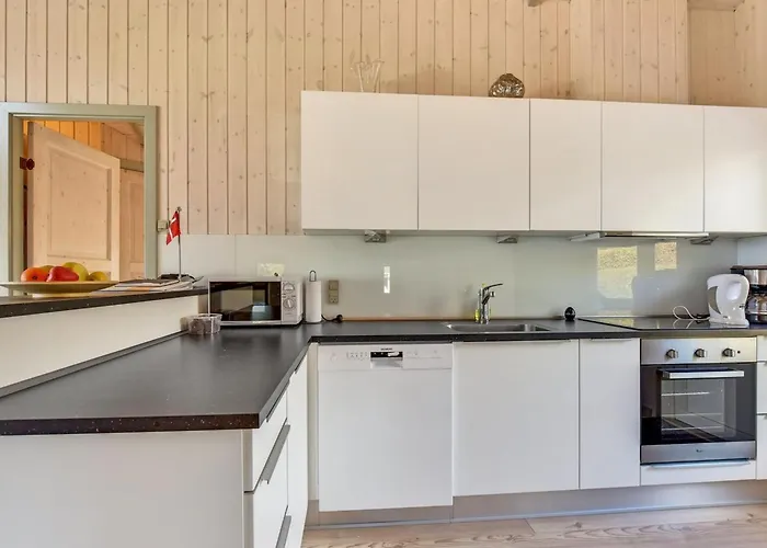 Apsolon - 150m From The Sea By Interhome * Sjolund