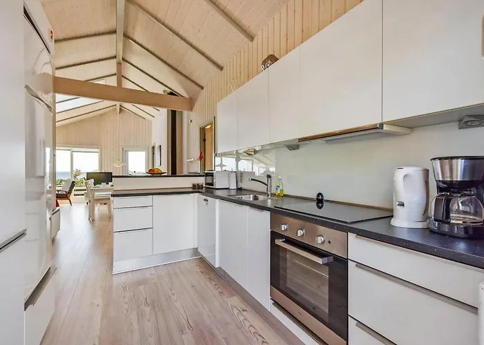 Apsolon - 150m From The Sea By Interhome Casa vacanze Sjolund