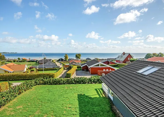 Holiday home Apsolon - 150m From The Sea By Interhome Sjolund